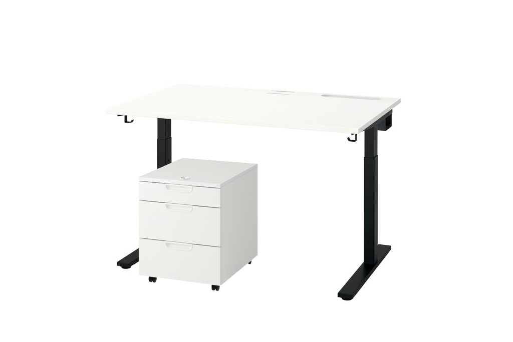 Mizzon IKEA - My desk 2