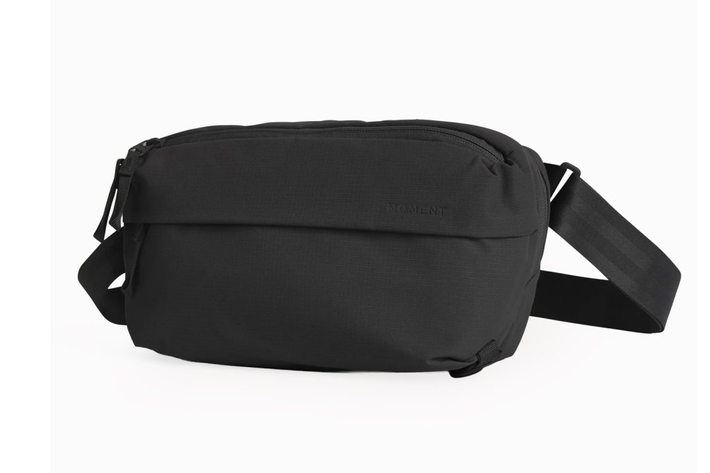 Moment-SlingBag-4L-BLACK
