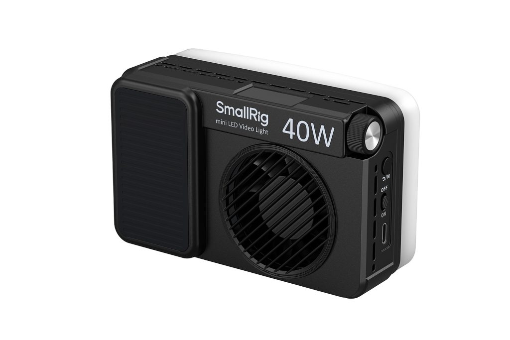 SmallRig RM 40C RGB mini LED Video Light (1)